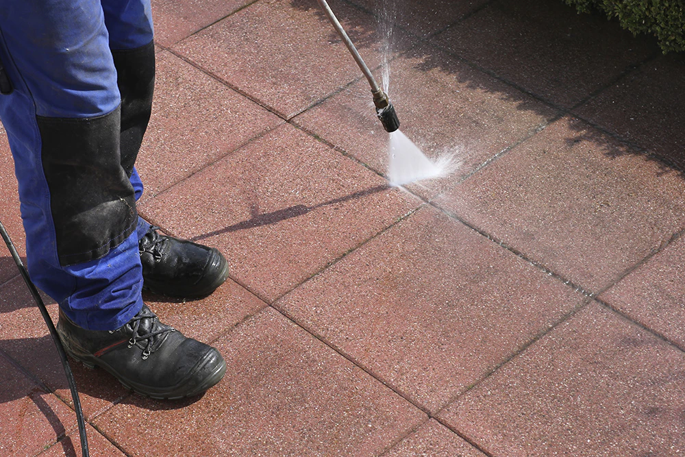 power-washing-walkway